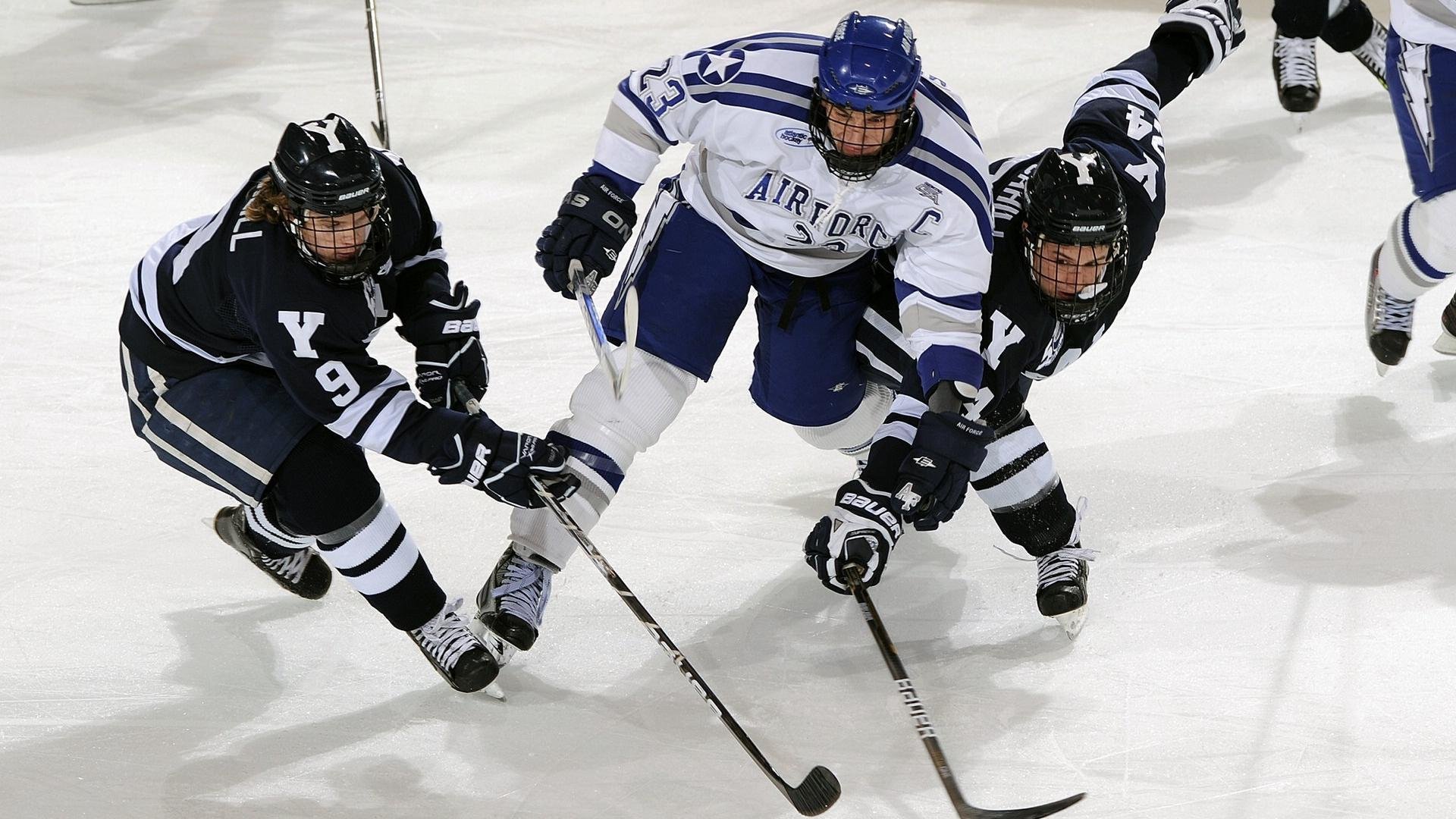 斯普利特:整支球队在防守端都没有达到应该有的标准,斯普里特